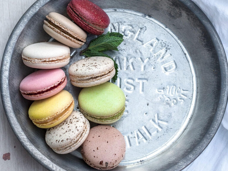 French Buttercream Macarons 1